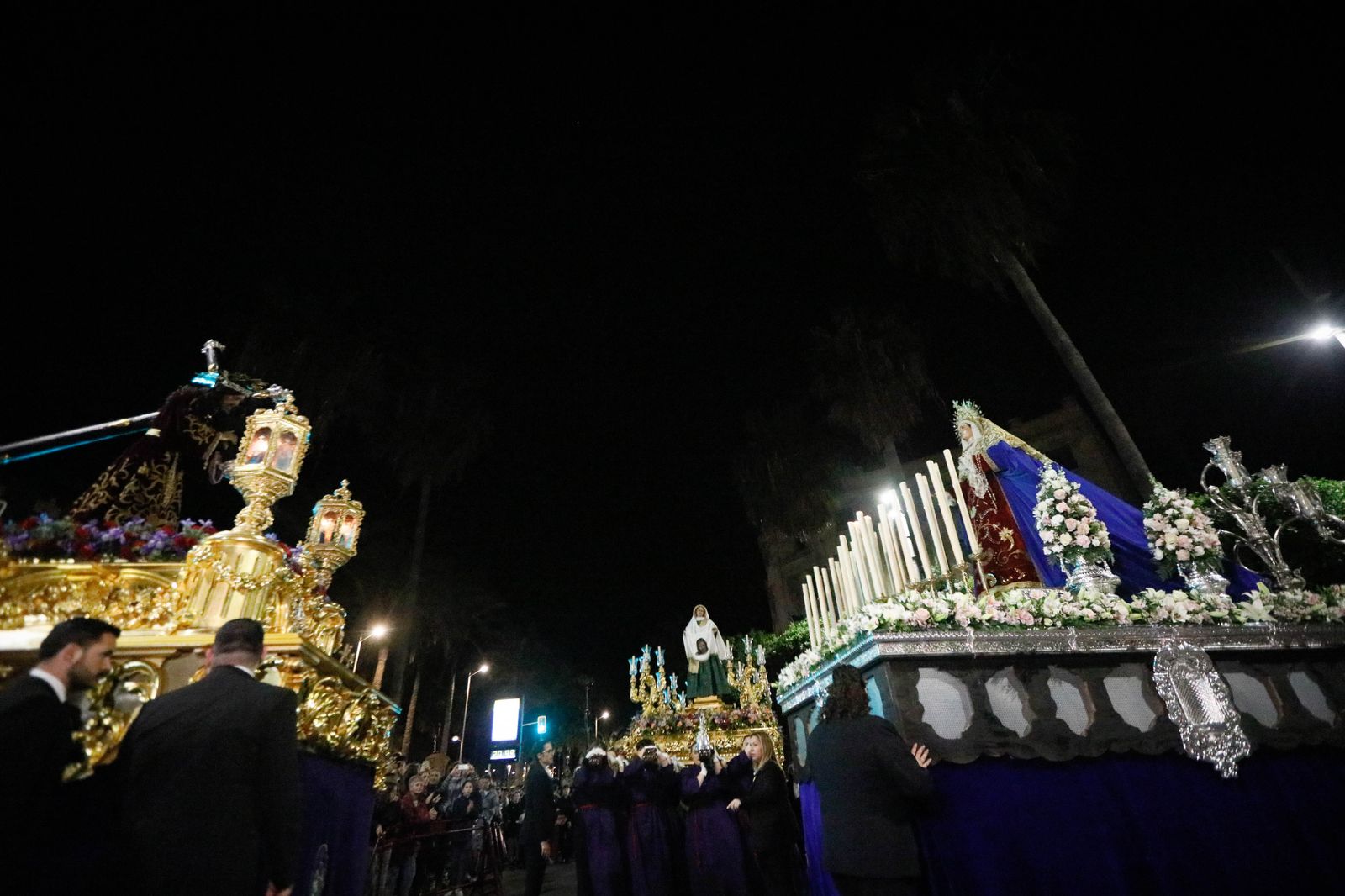 La procesión del Encuentro, en imágenes