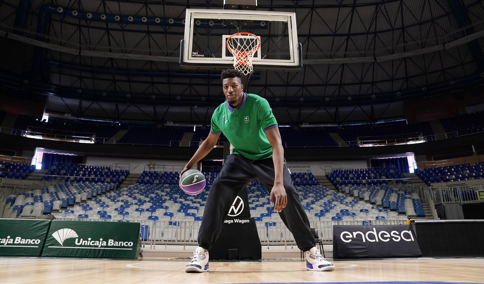 Yankuba Sima ya viste de verde