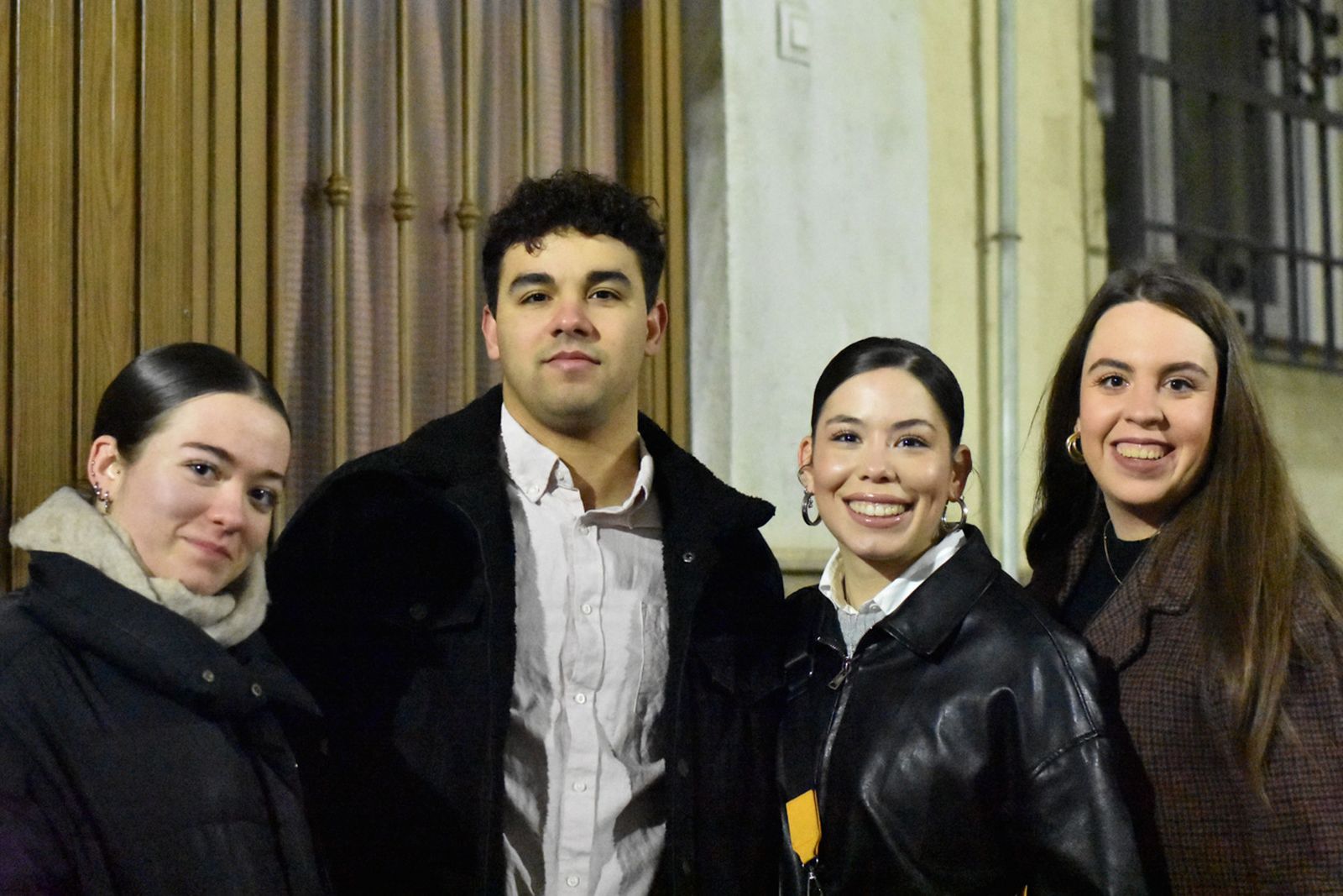 Jaén brilla y disfruta al fuego de las lumbres de San Antón