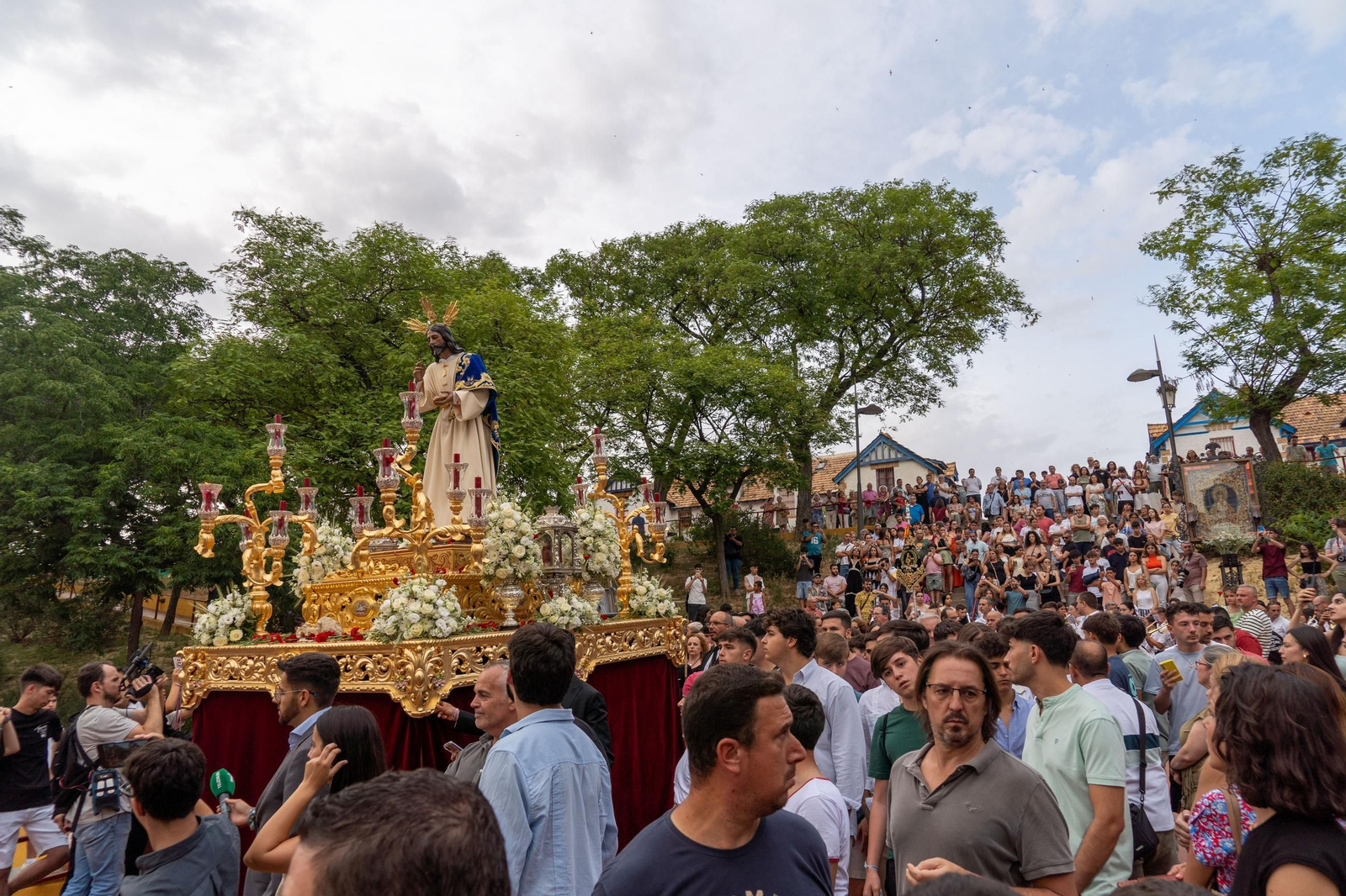 Imágenes del traslado del Cristo del Amor a la Concepción