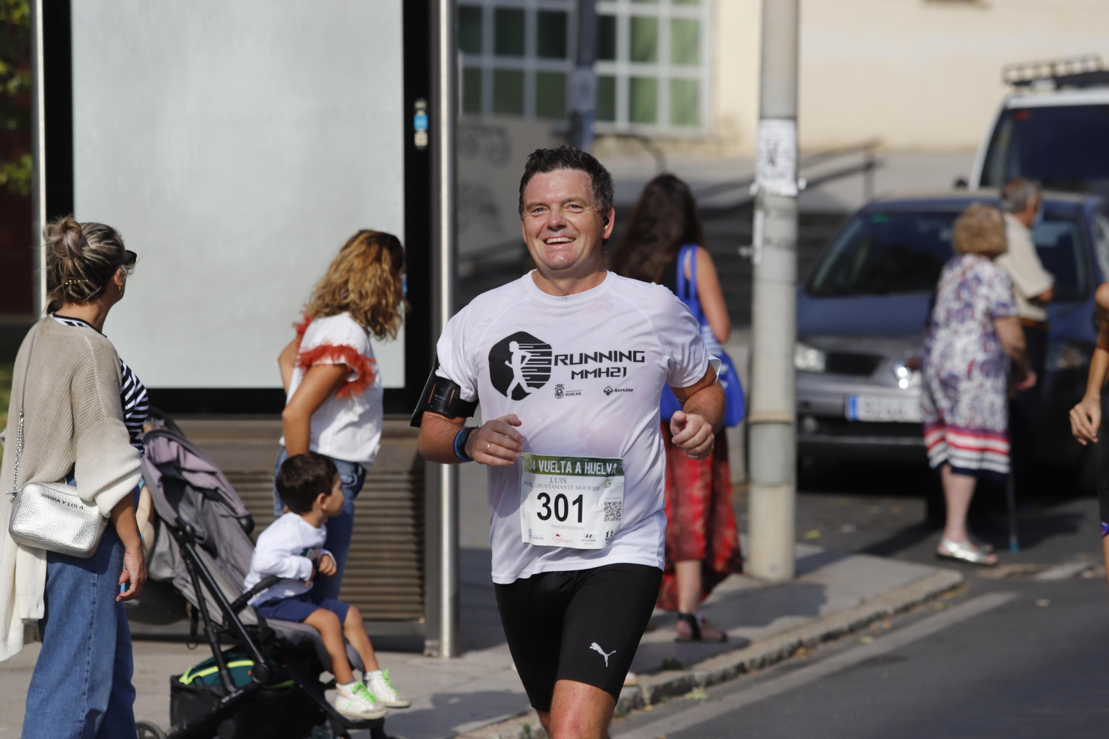 Las imágenes de la vuelta a Huelva de atletismo
