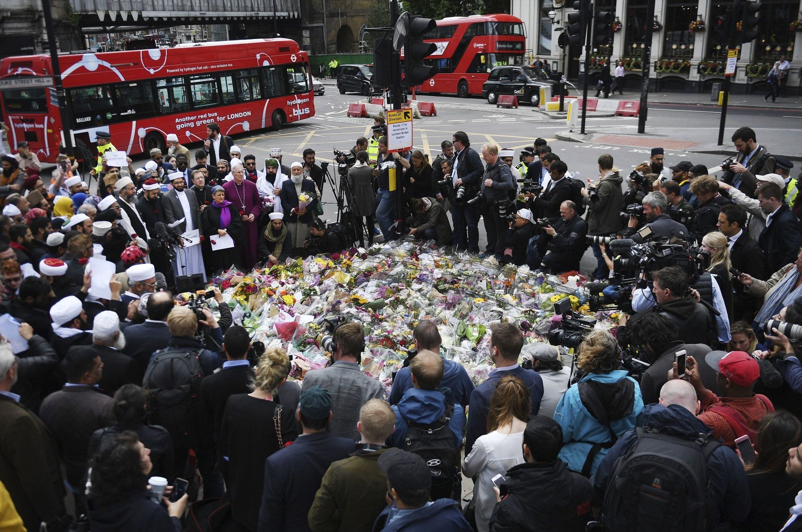 Homenaje en la zona de los ataques.