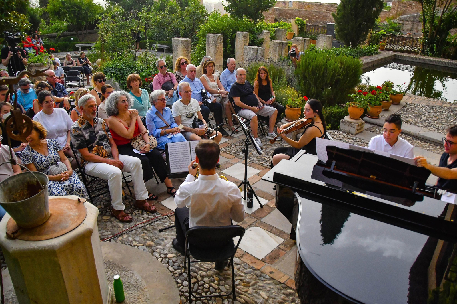 El Trío Enuben inaugura el ciclo de conciertos en el Aljibe del Rey.