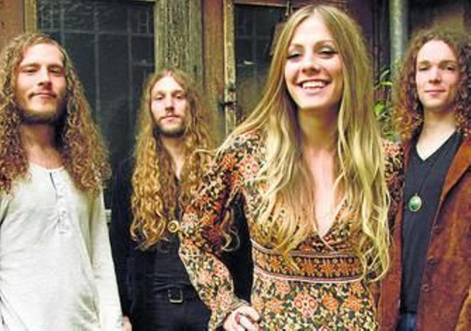 El cuarteto internacional, con la sueca Elin Larsson al frente.