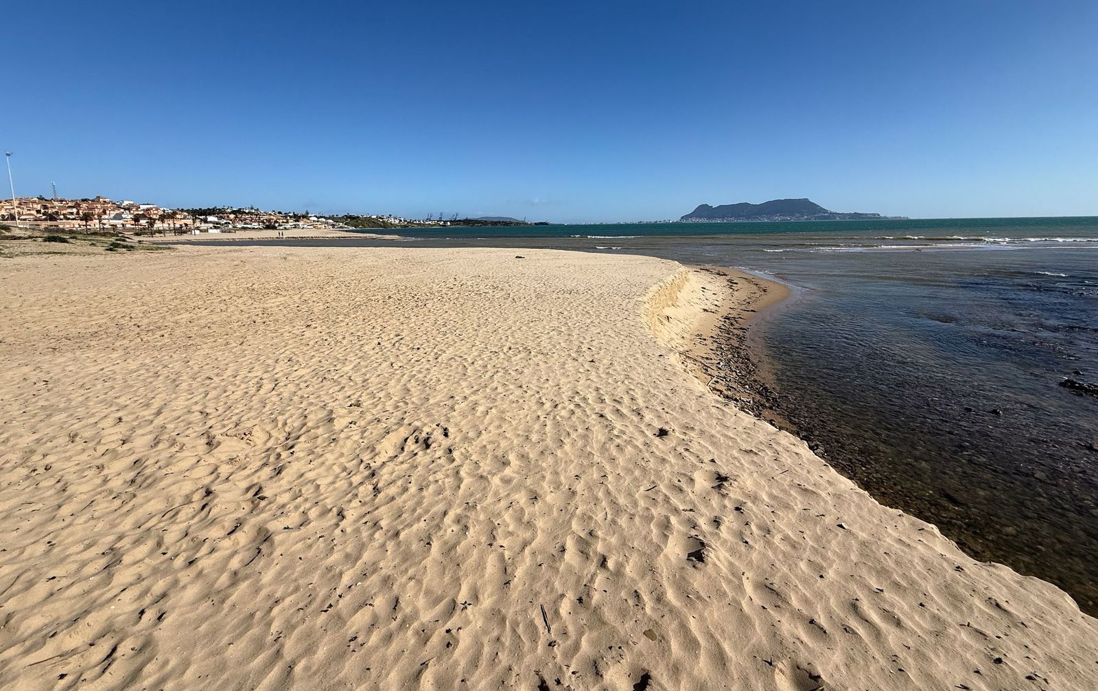 Las fotografías de los daños de las últimas borrascas en las playas de Getares y El Rinconcillo, en Algeciras