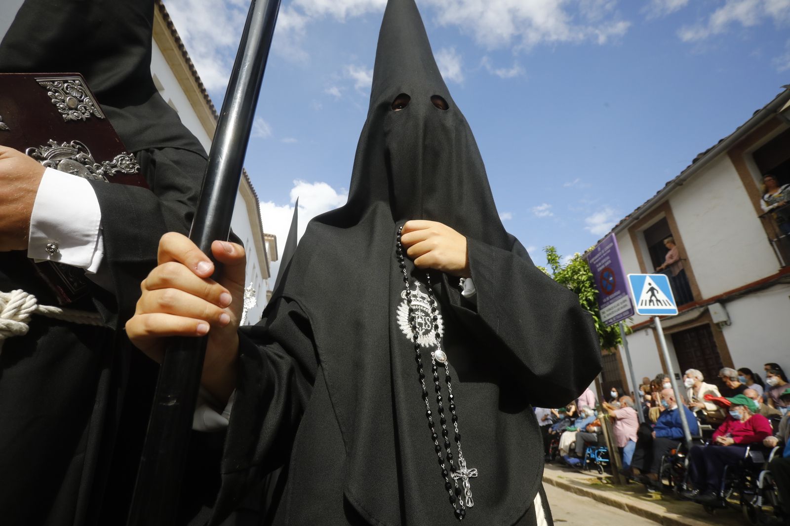 Jueves Santo en Córdoba: La procesión del Nazareno, en imágenes
