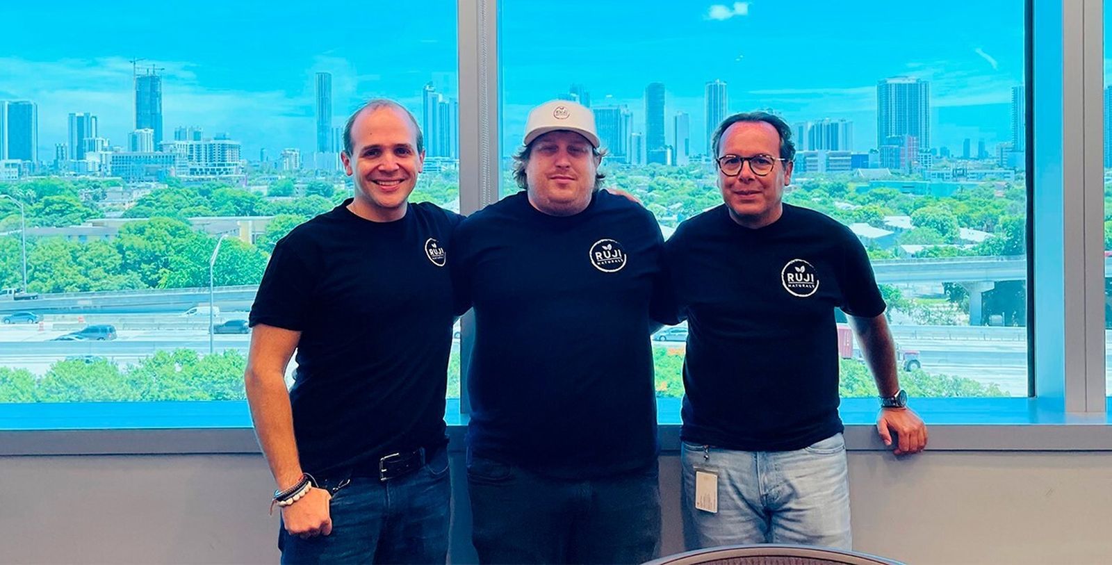 Eugenio Mendoza, Roberto Arguello, y José Antonio de Cote, Socios de Ruji Naturals