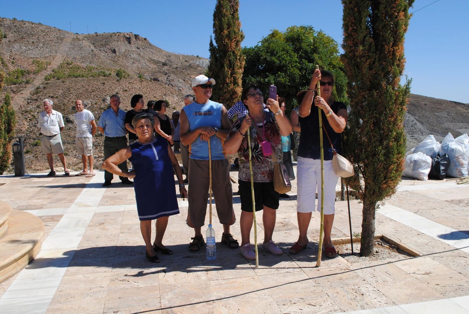 Peregrinos el Santuario de la Virgen del Saliente