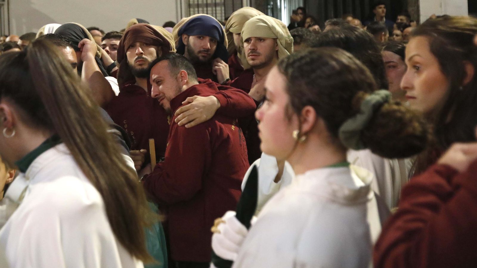 Fotos del Viernes Santo en La Línea: Cristo del Mar y Luz y Esperanza Nuestra, Soledad y Santo Entierro, Cristo del Amor y Misericordia y Amargura.