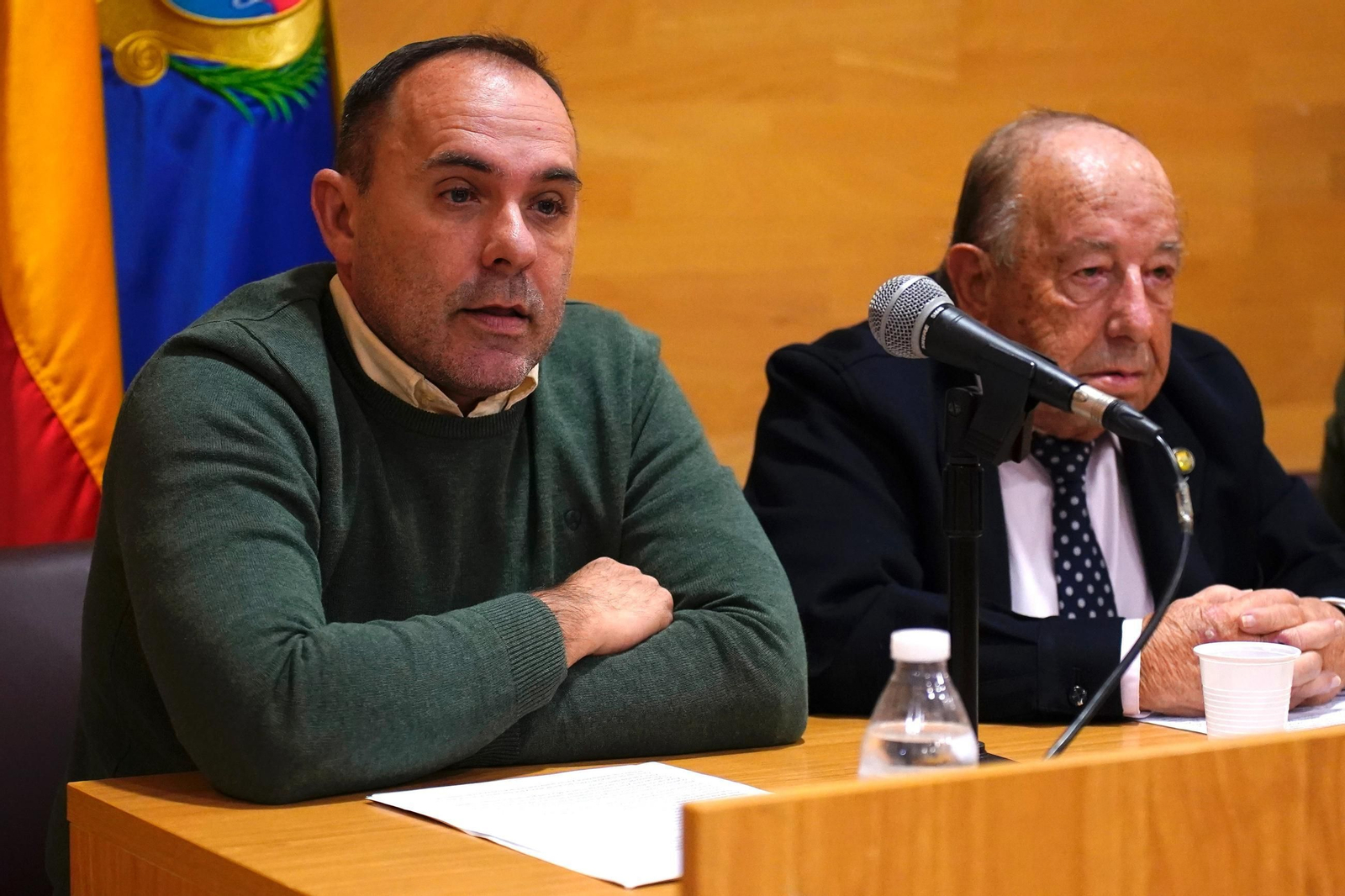 Fotos de la presentacion del libro "Colegio Los Pinos" de Francisco Lòpez Muñoz