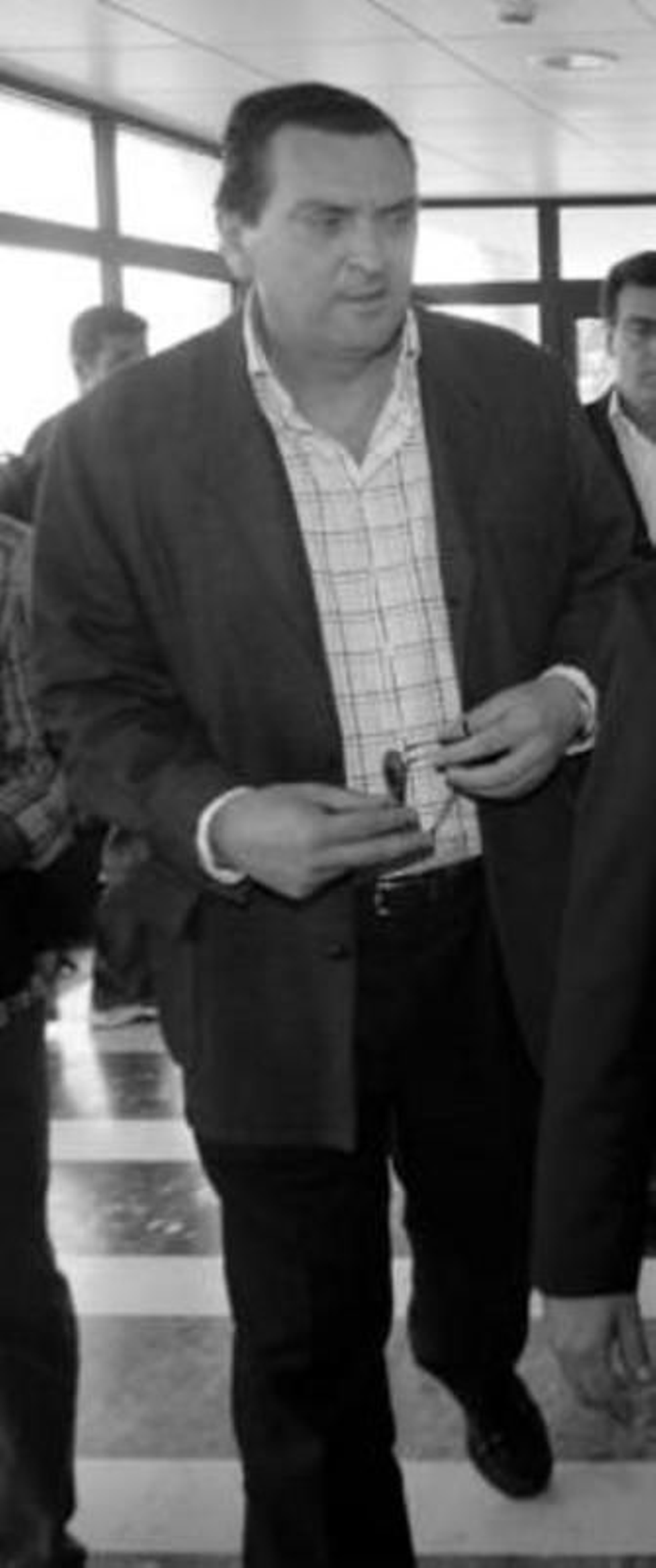 Manuel González Gamero, entrando en la secretaría azulina.