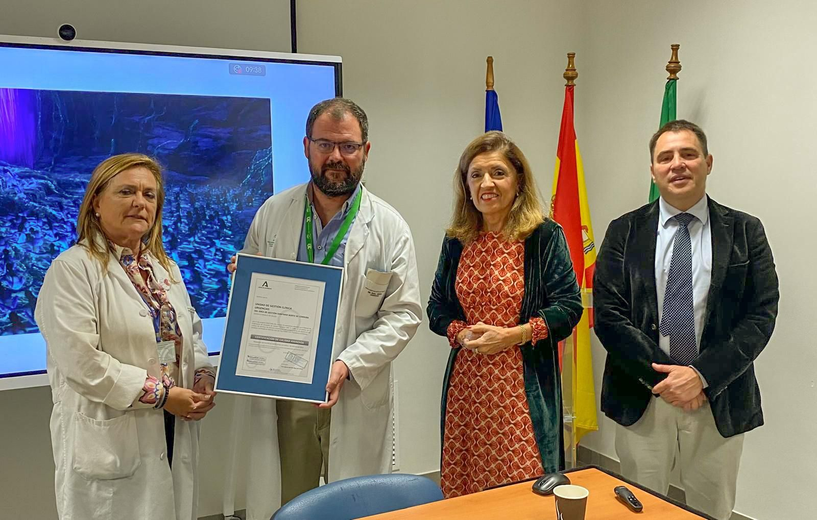 Entrega de la certificación de calidad a la Unidad de Urgencias del Hospital de Pozoblanco. Entrega de la certificación de calidad a la Unidad de Urgencias del Hospital de Pozoblanco.