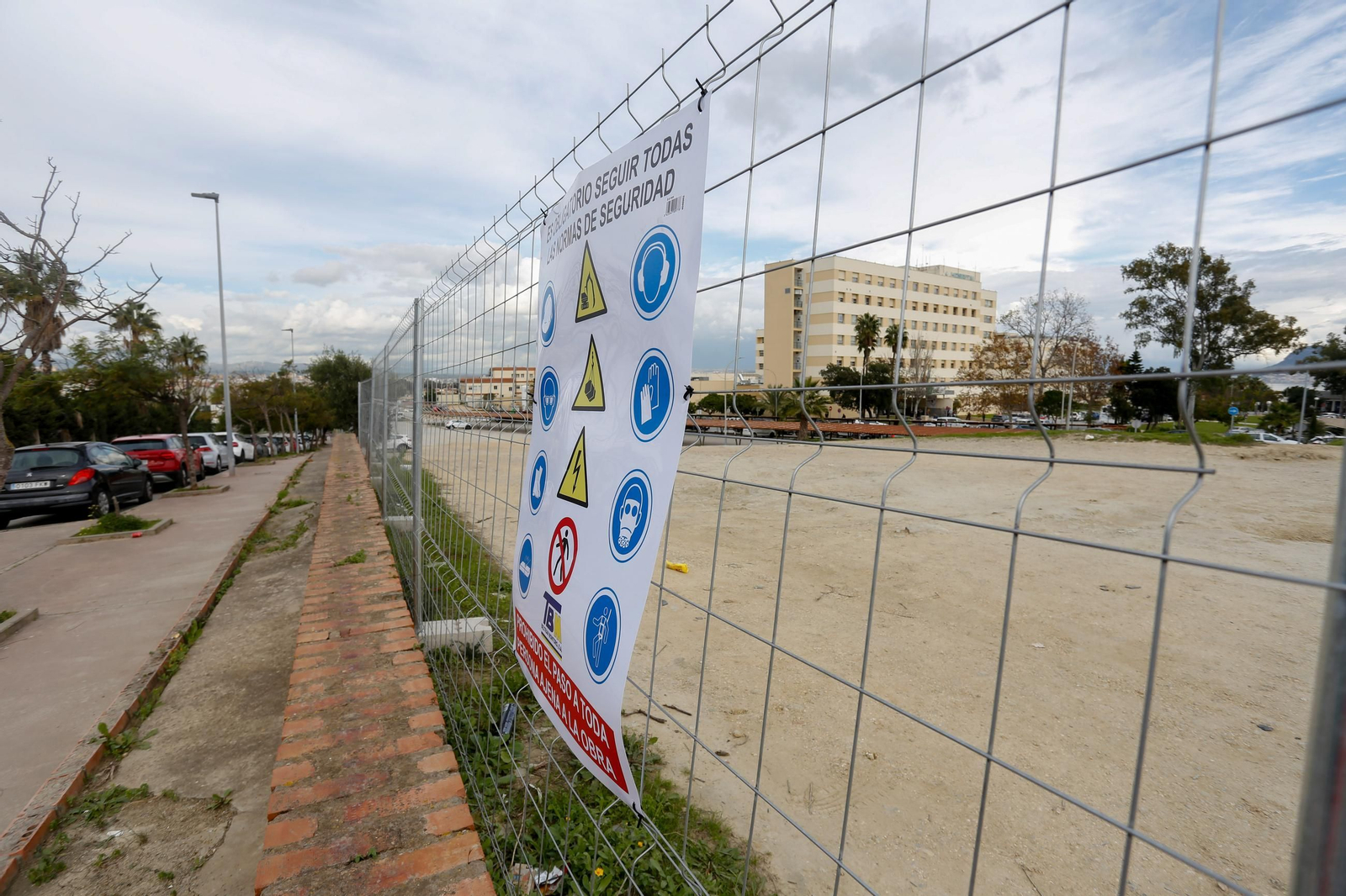 Las fotos de las obras del nuevo aparcamiento del Hospital Punta de Europa de Algeciras