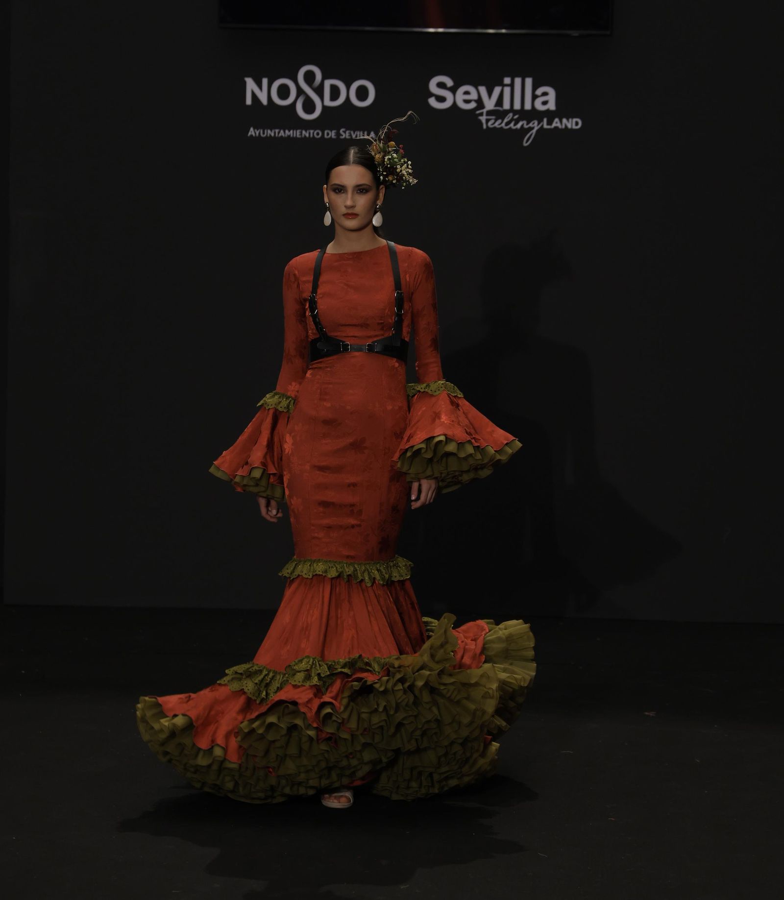 Emprende Lunares, el desfile de moda flamenca de Gloria Galán, que anticipa la Feria de Abril: todas las fotos.