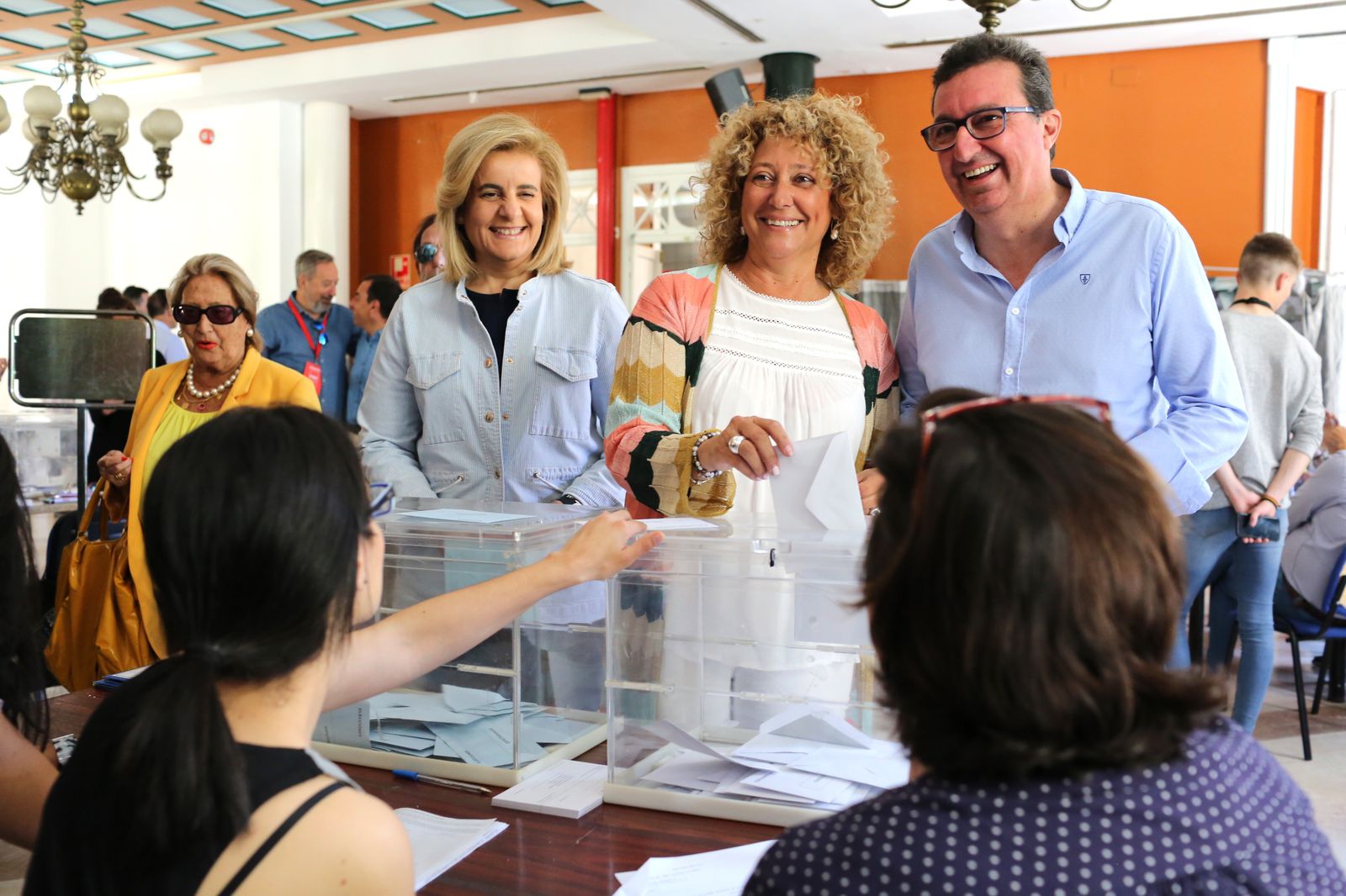 Elecciones 2019 | Pilar Marín, ejerce su derecho al voto