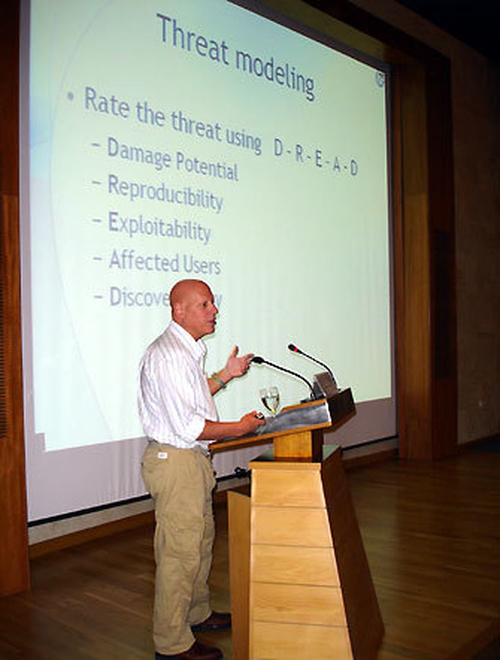 Videojuegos en el trabajo para reforzar el liderazgo y la productividad