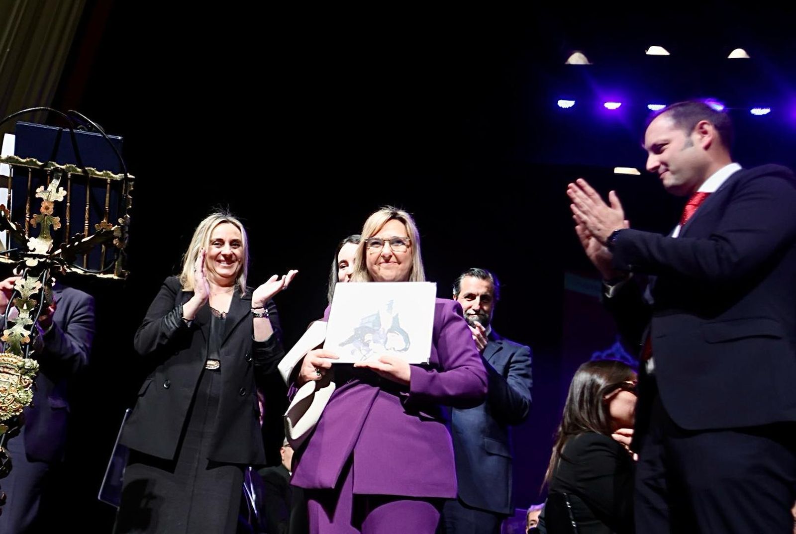 Entrega de las Tapas del Pregón de la Semana Santa de Granada 2025
