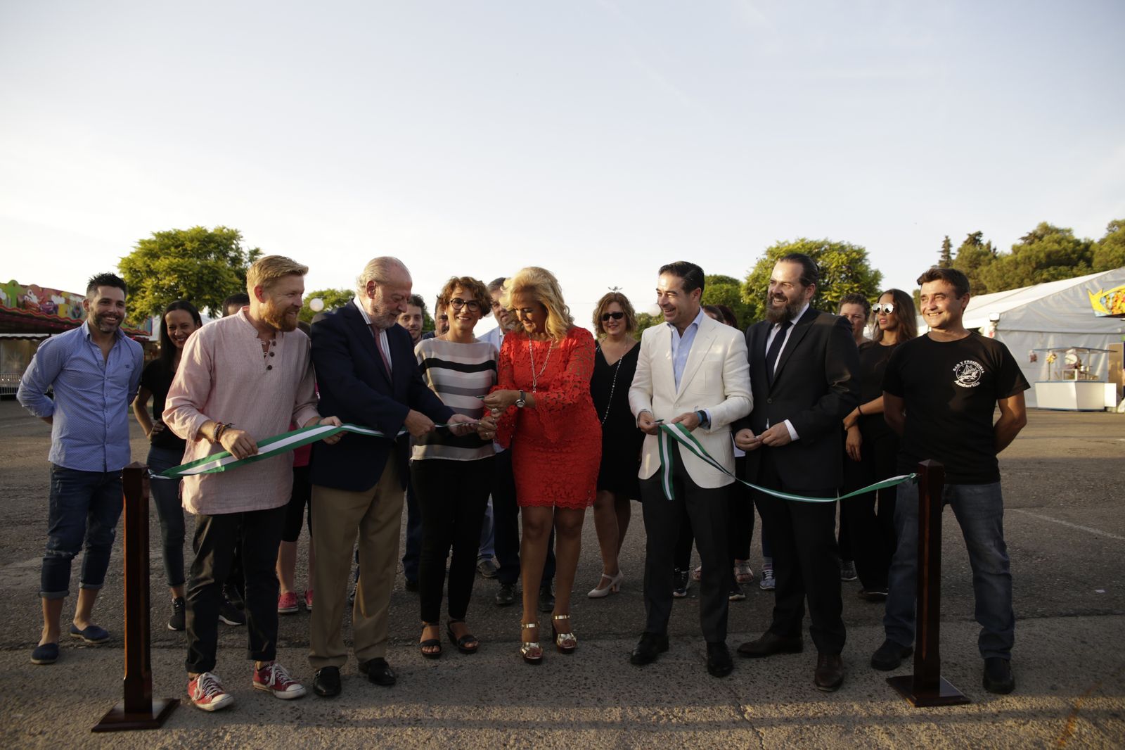 Momento del acto de inauguración del V Festival de Artistas Locales y Feria de la Tapa 2018 de Castilleja de la Cuesta.