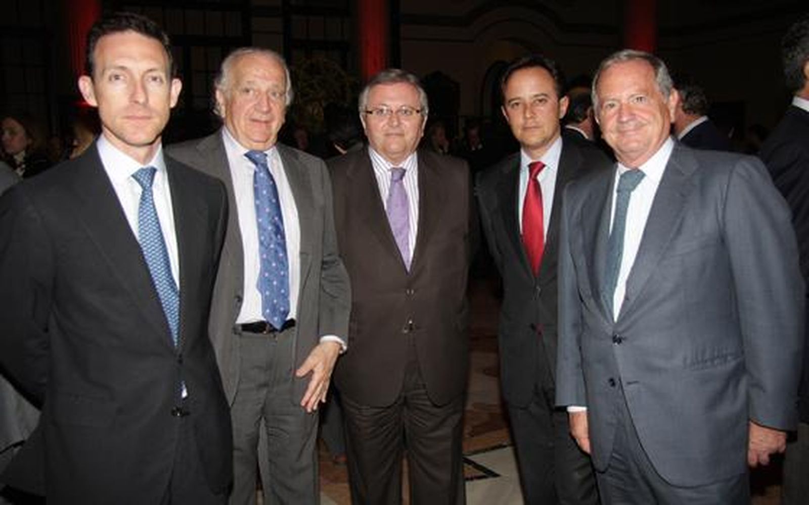 Luis Sánchez Manzano, consejero delegado de Sando; José Cañete, presidente de Aprocom;  Manuel Ruiz, director provincial de Caja Madrid, y José Gandía, presidente de Royal.