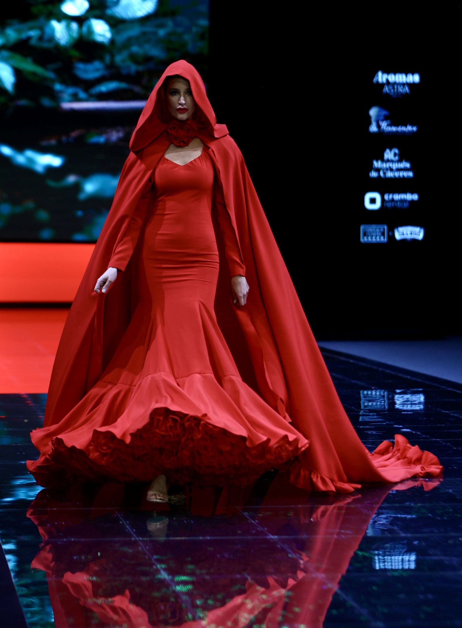 Desfile de Leticia Lorenzo en SIMOF, todas las fotos