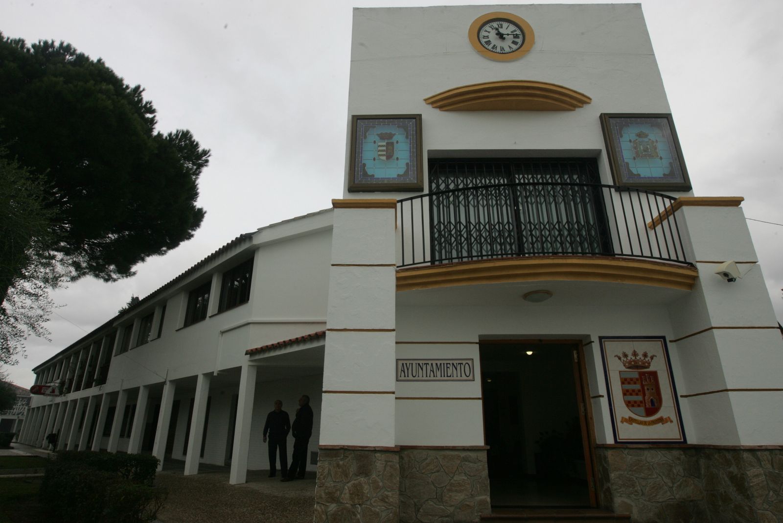 Fachada principal del Ayuntamiento de Castellar.