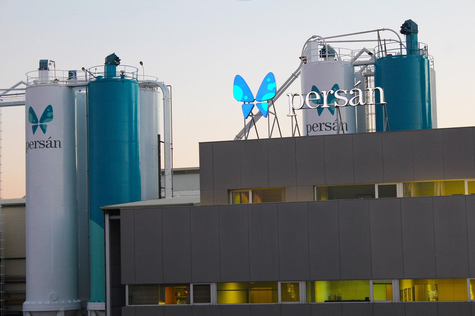 Fábrica de Persán en Sevilla.