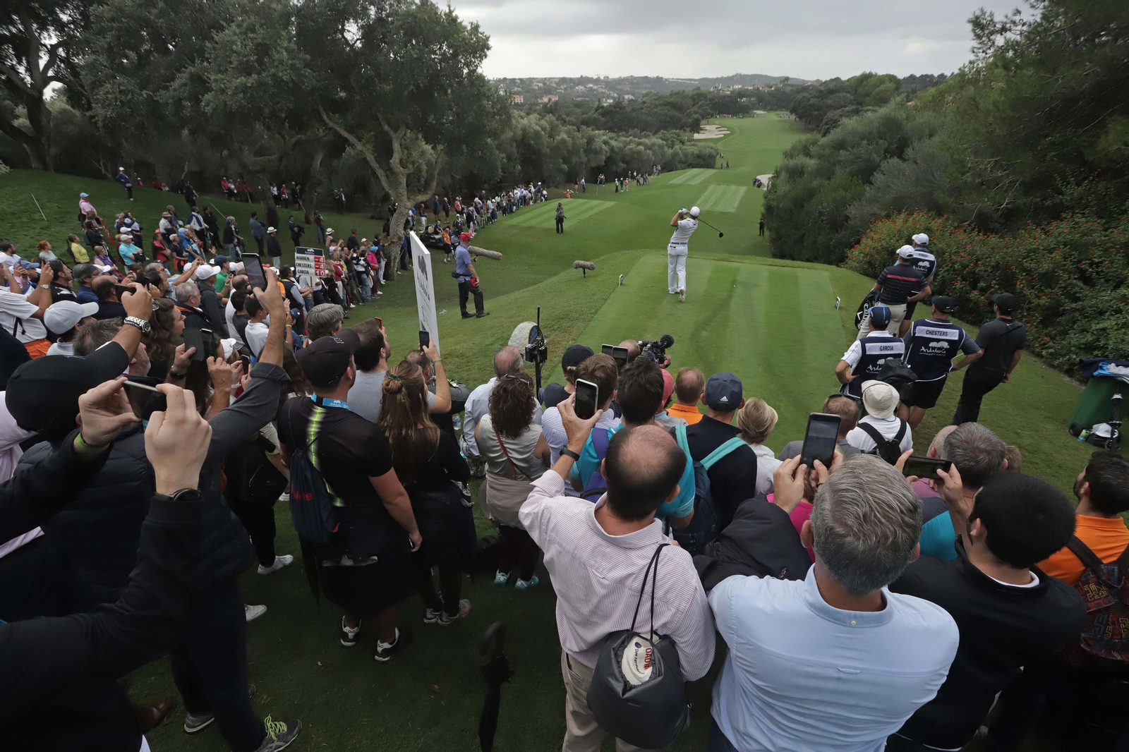 Sergio García, rodeado de público en Valderrama