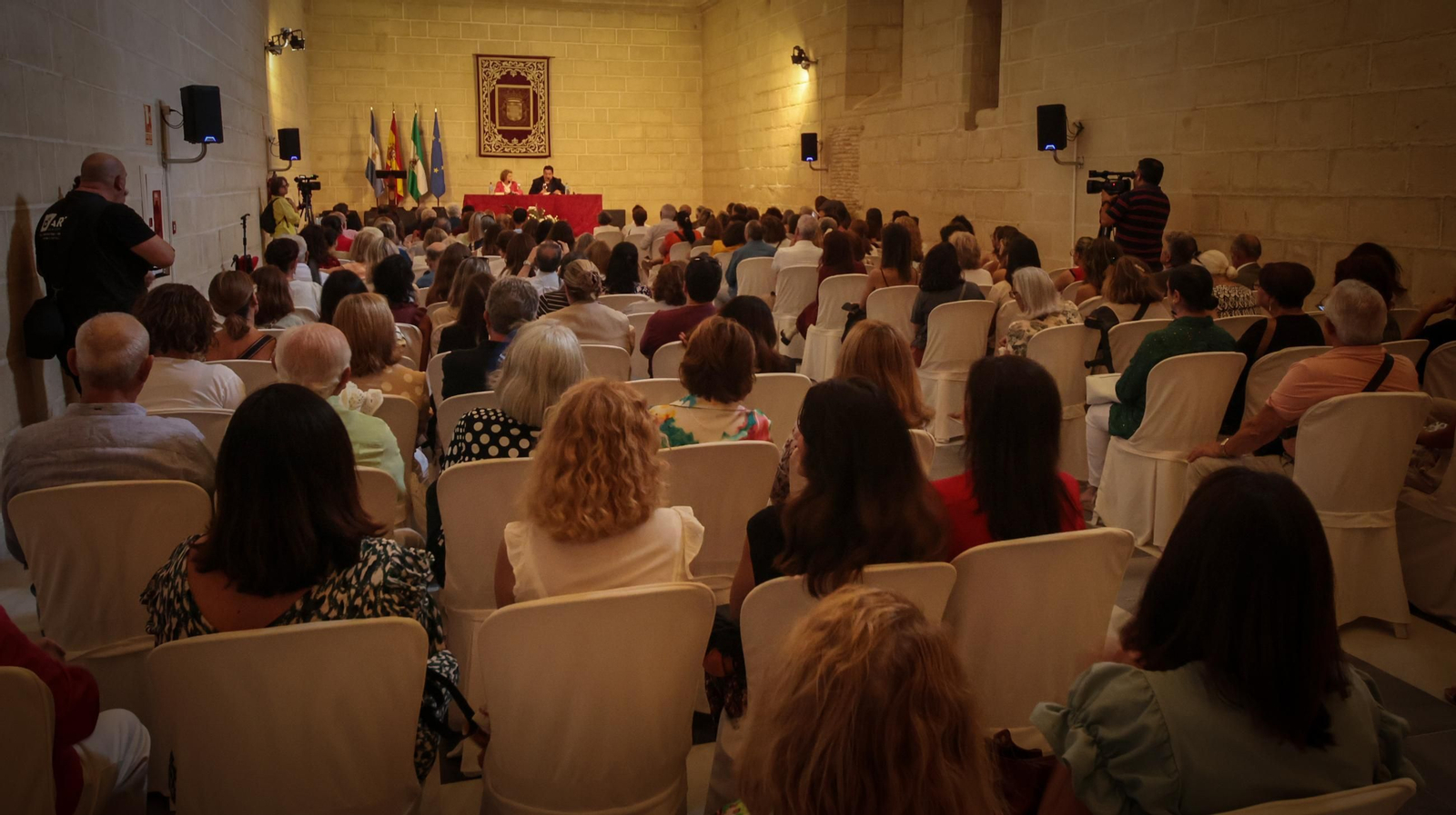 Imágenes del primer día de la Feria del Libro de Jerez