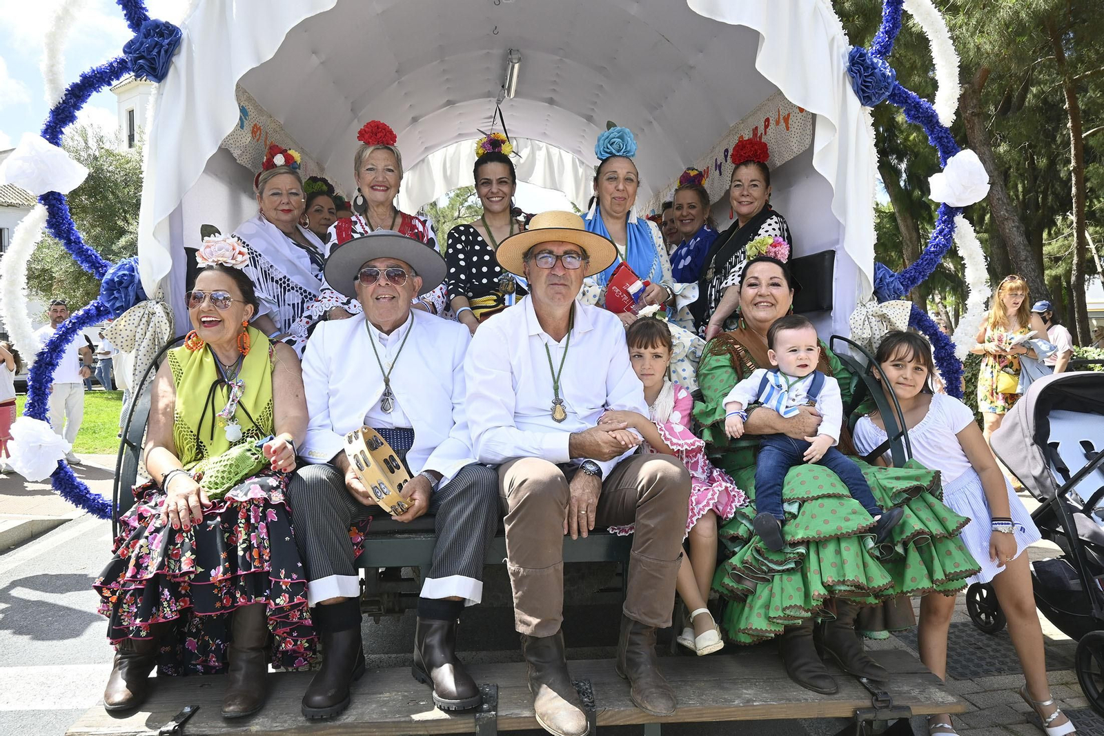 Todos los rocieros de la comitiva de la Hermandad de Huelva, en imágenes