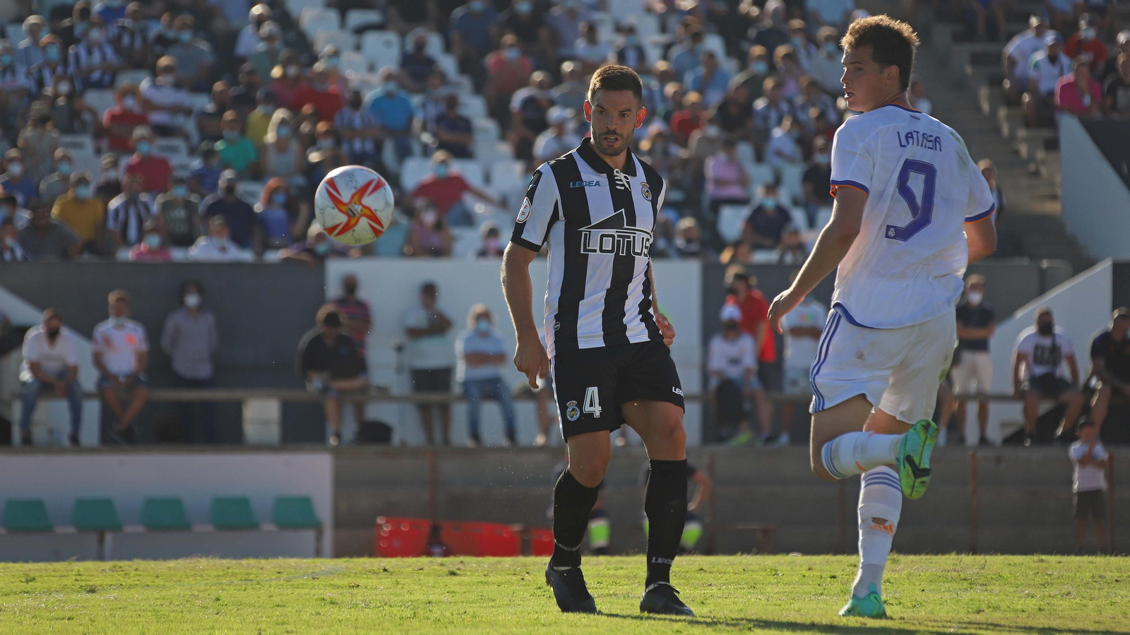 Las mejores fotos del Balona - Real Madrid Castilla en La Línea
