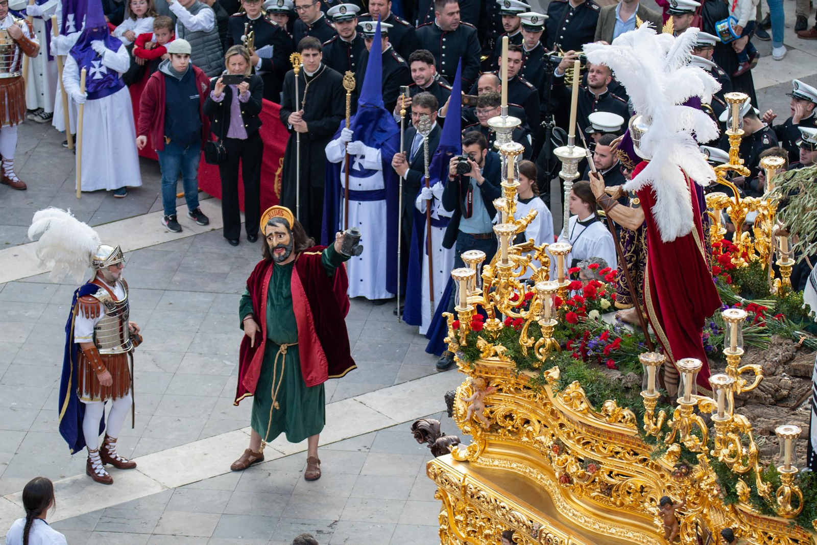 Jueves Santo en Montilla: El prendimiento y la procesión del Preso, en imágenes