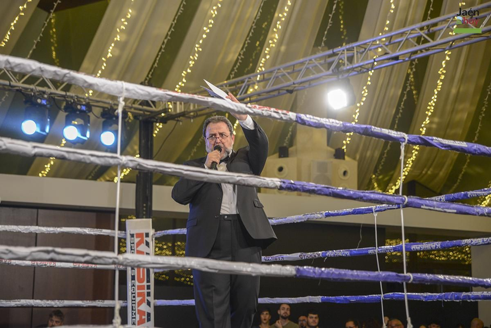 Boxeo solidario para visibilizar la labor de la Asociación Muévete por el Párkinson en Jaén