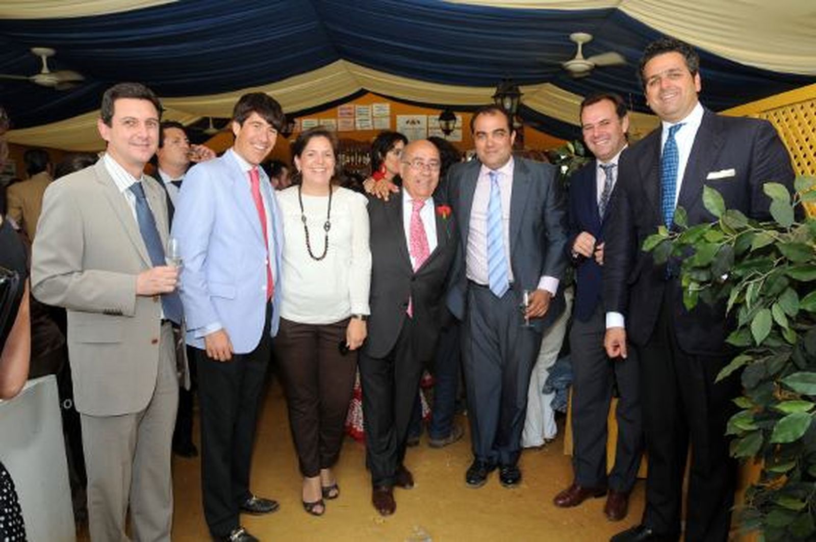 Miguel Berraquero, Juan Rodríguez, Maribel Castro, de Alta Cocina, Faustino Rodríguez, David Fernández, Manuel Fernández Piedras y Borja Milans del Bosch.

Foto: Manuel Mateo