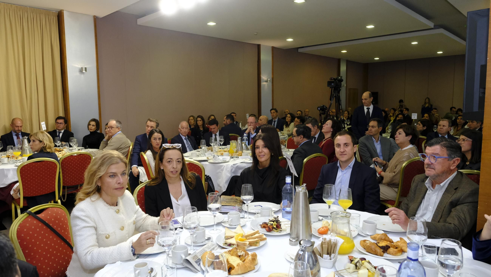 Foro Joly Andalucía-Sando, con el Consejero de Agricultura Ramón Fernández-Pacheco, en imágenes