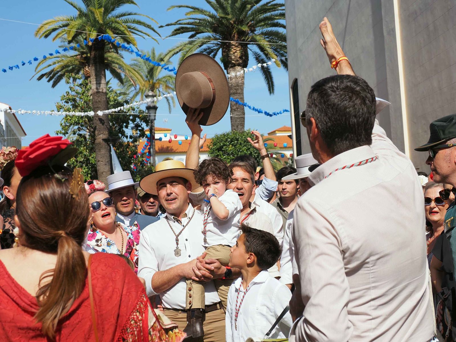 Las imágenes de la procesión de la Virgen de la Bella por las calles de Lepe en 2022