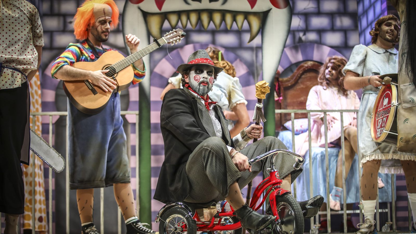 Un momento de la actuación de Los gipsy scream en cuartos de final.