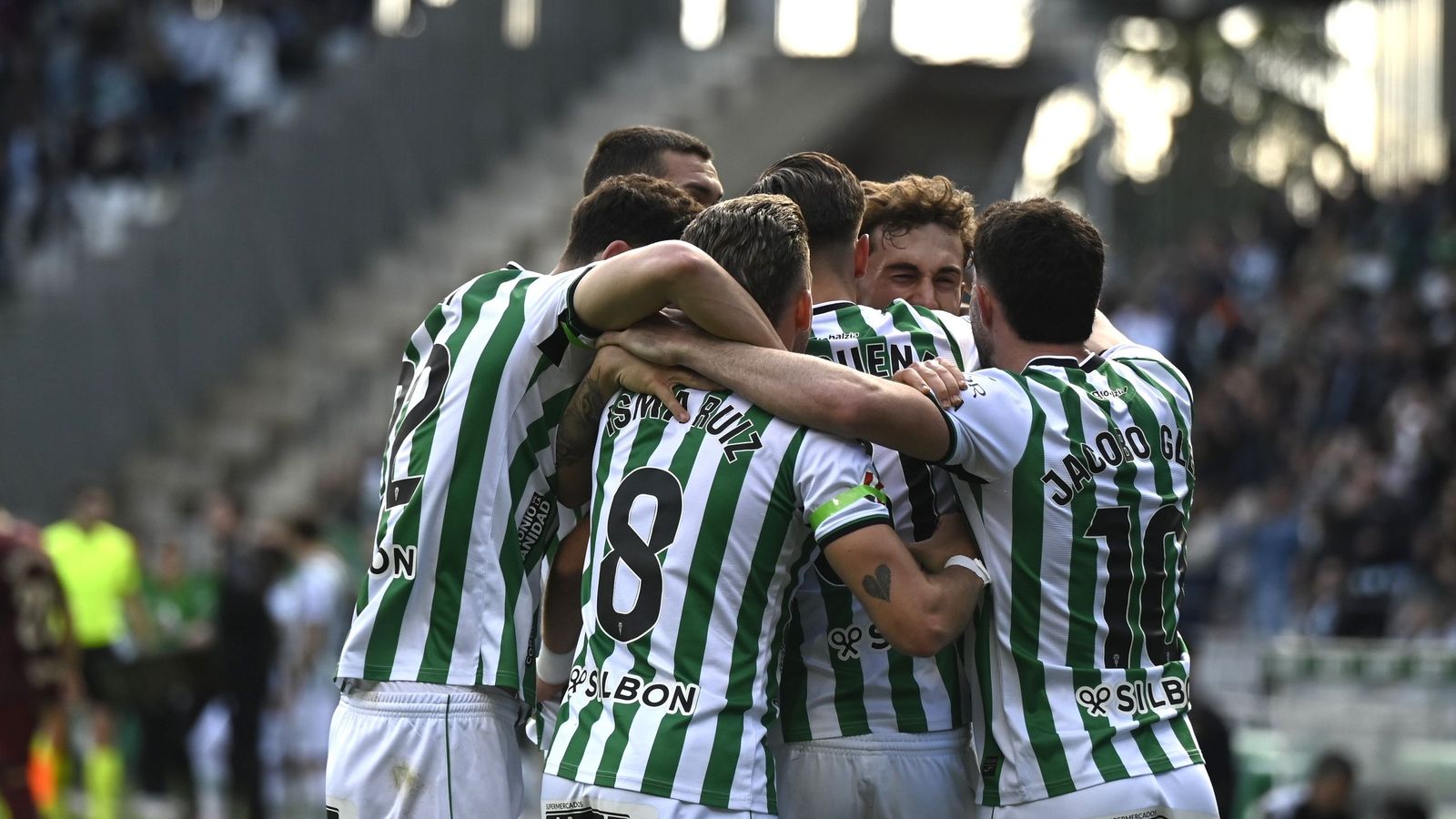 Los jugadores del Córdoba CF celebran el gol de Mikel Goti al Leganés.