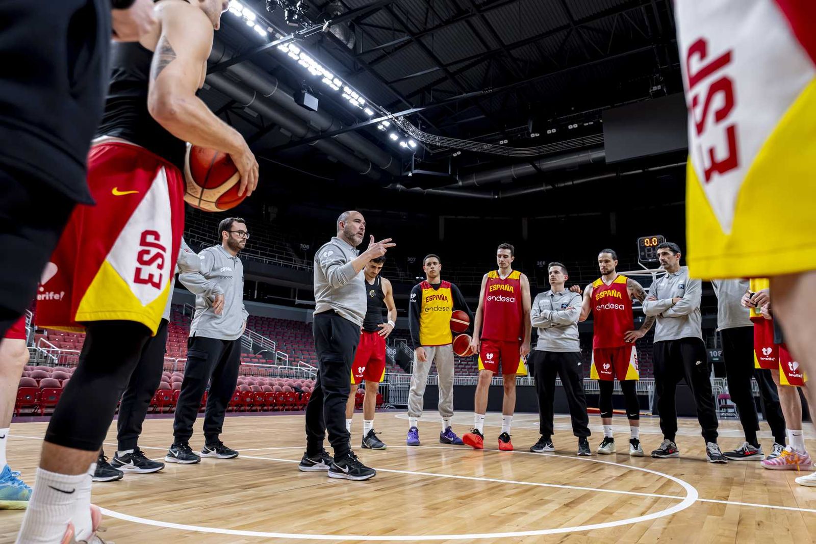 España, en Riga con Francis Alonso y Paco Aurioles