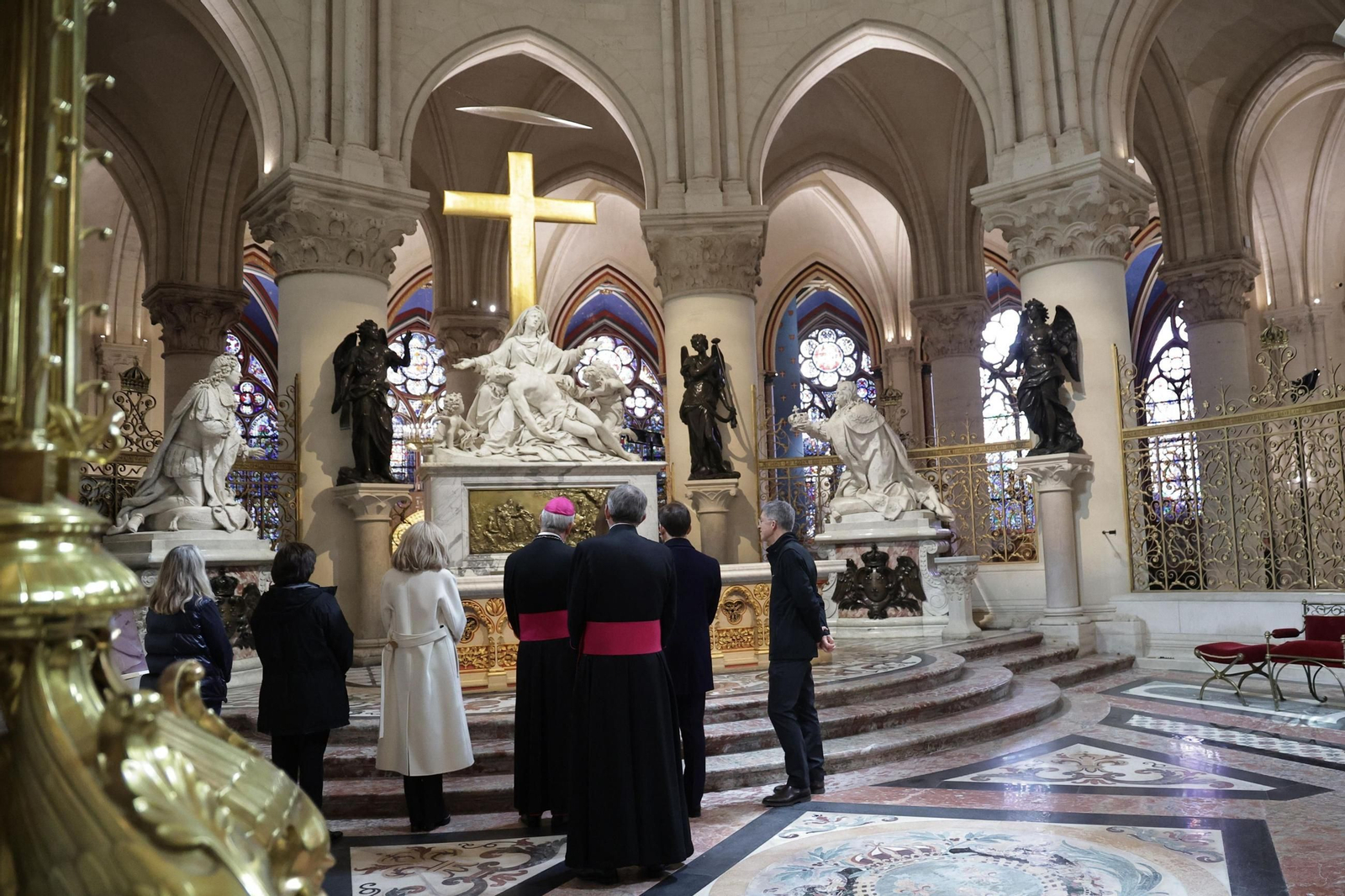 Así es el nuevo interior de Notre Dame tras la restauración Así es el nuevo interior de Notre Dame tras la restauración