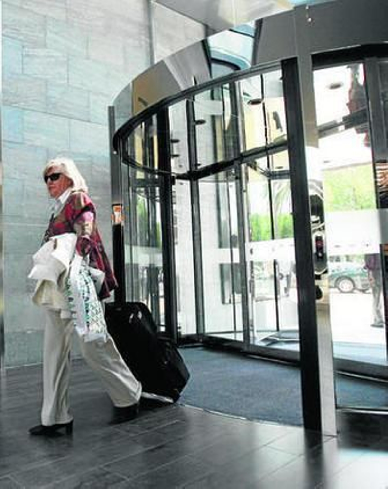 La capital es el centro neurálgico de la actividad turística granadina.