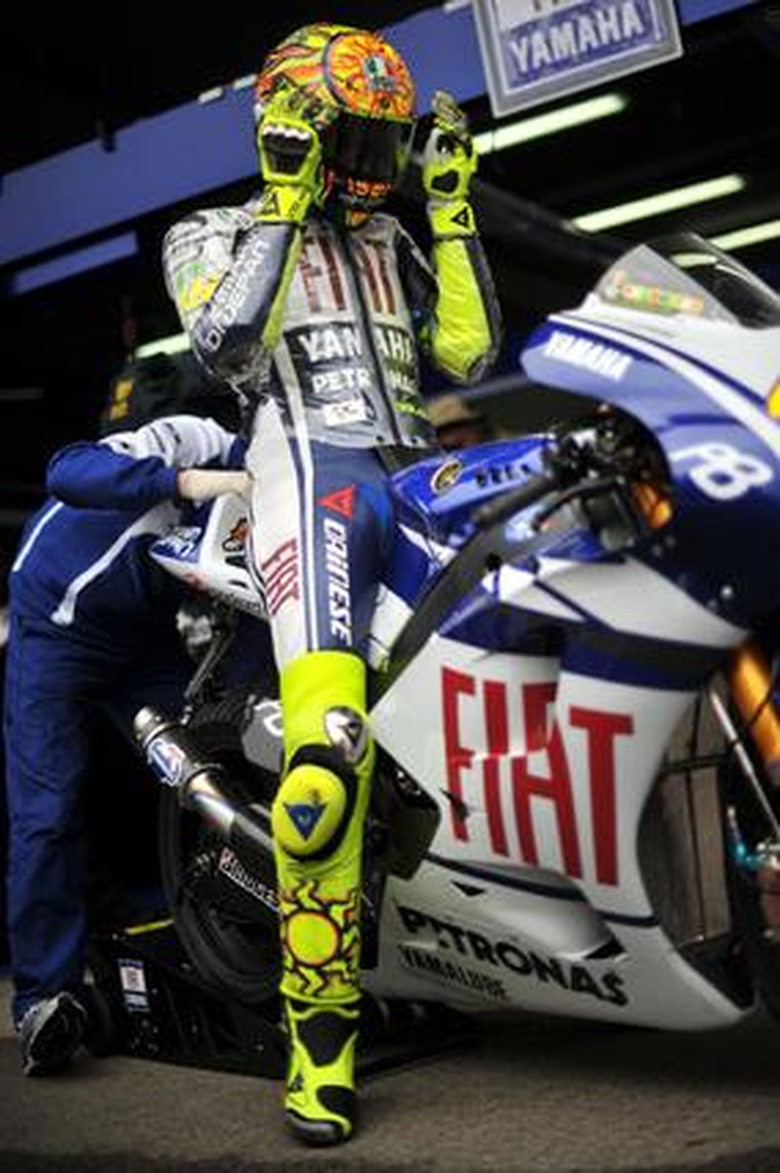 Pedrosa, Elías y Márquez firman una nueva jornada memorable para el motociclismo español. / Reportaje gráfico: EFE, Reuters, AFP.