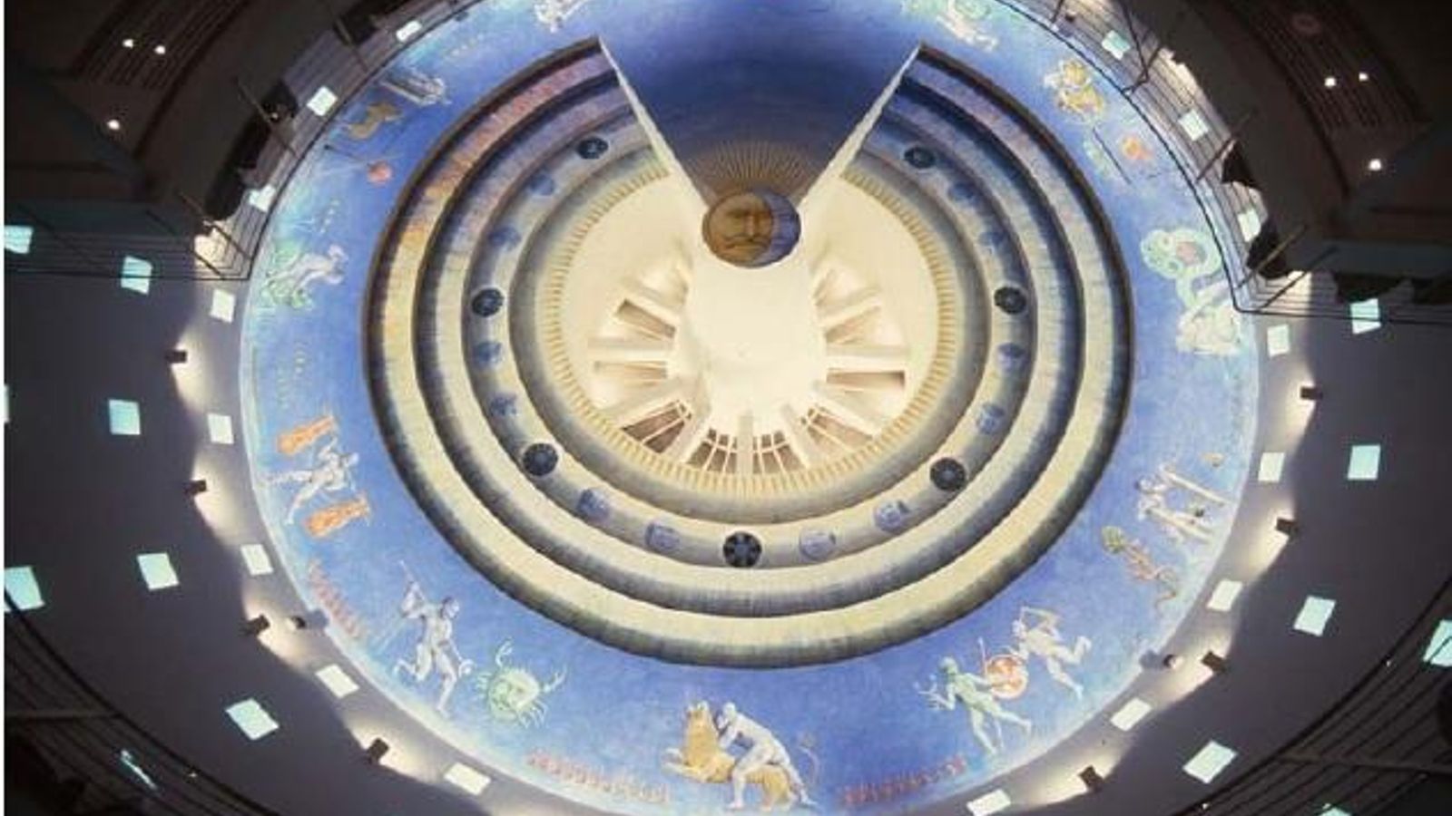 Obra de Guillermo Pérez Villalta para el Pabellón de Andalucía.