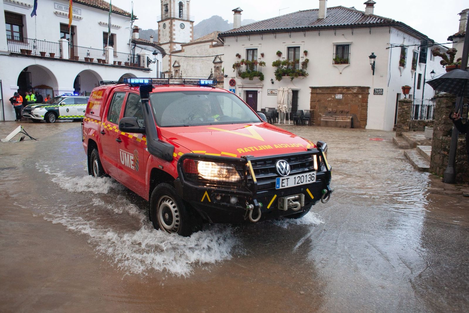 Las imágenes de Grazalema el día del desalojo