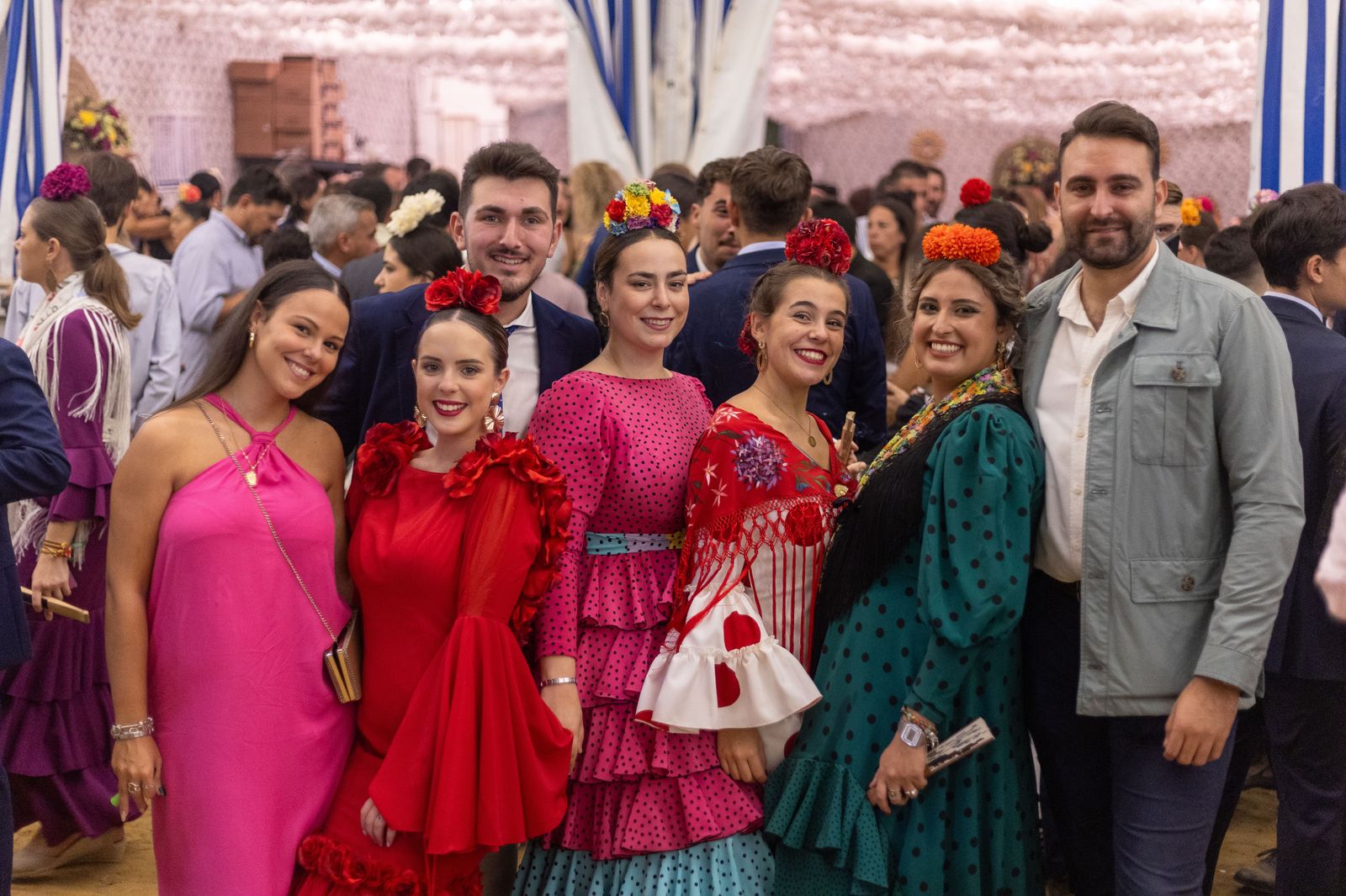 Feria del Caballo 2023: Imágenes del ambiente en la noche del sábado