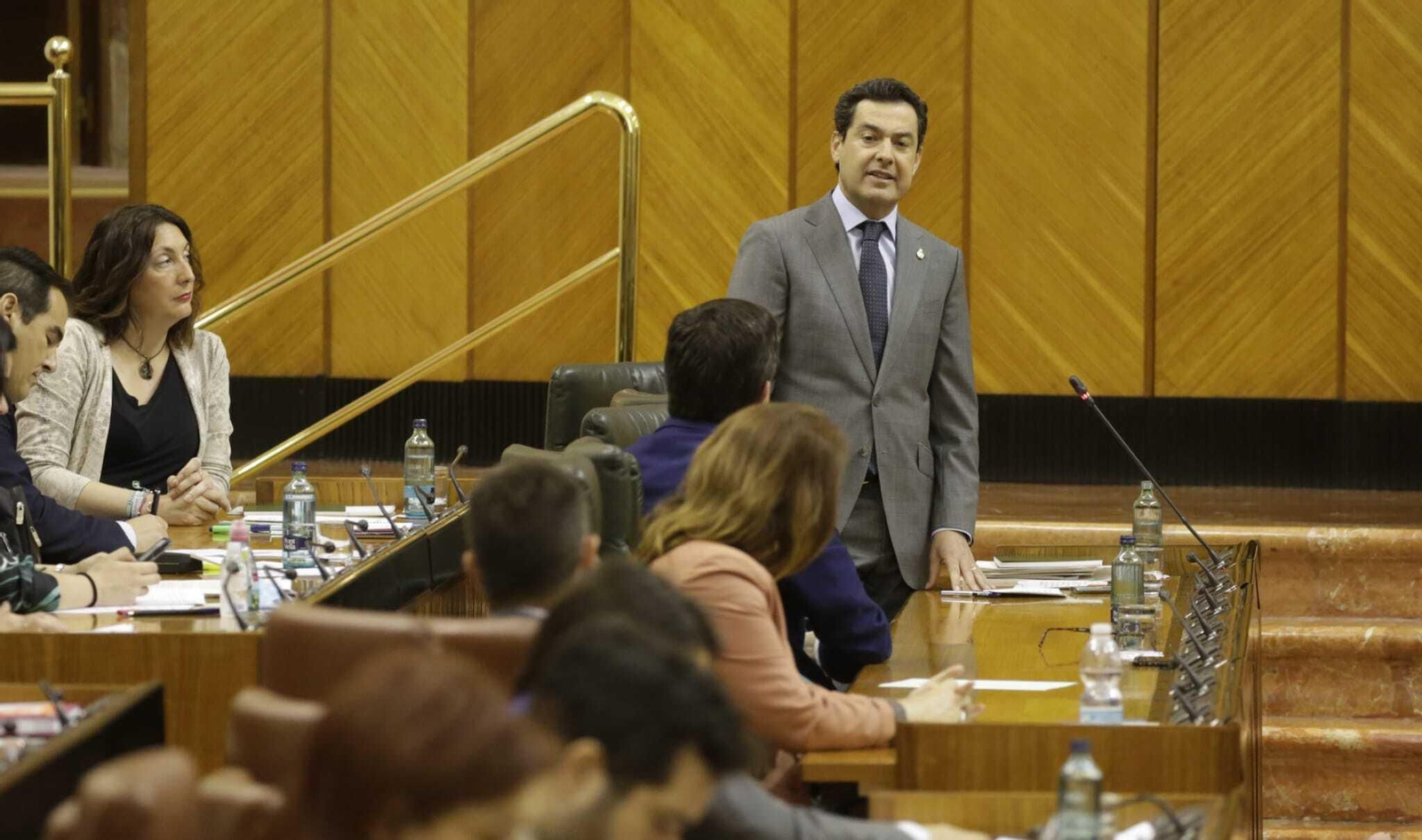 Juanma Moreno, en el Parlamento de Andalucía