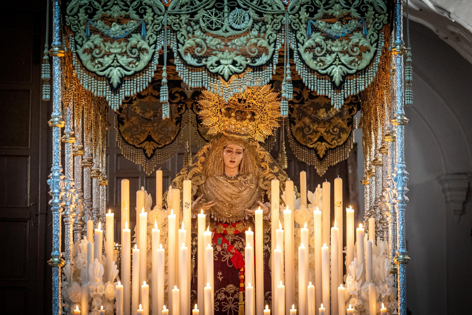 Las imágenes de la cofradía de Cigarreras en la Semana Santa de Cádiz de 2024