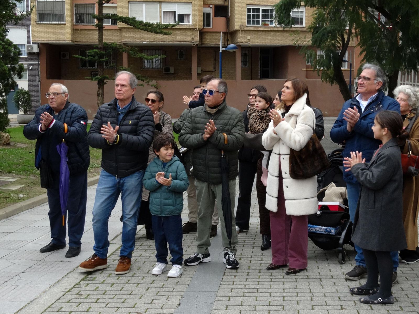 Fotografías de la rotulación del jardín Doctor Anselmo Botello