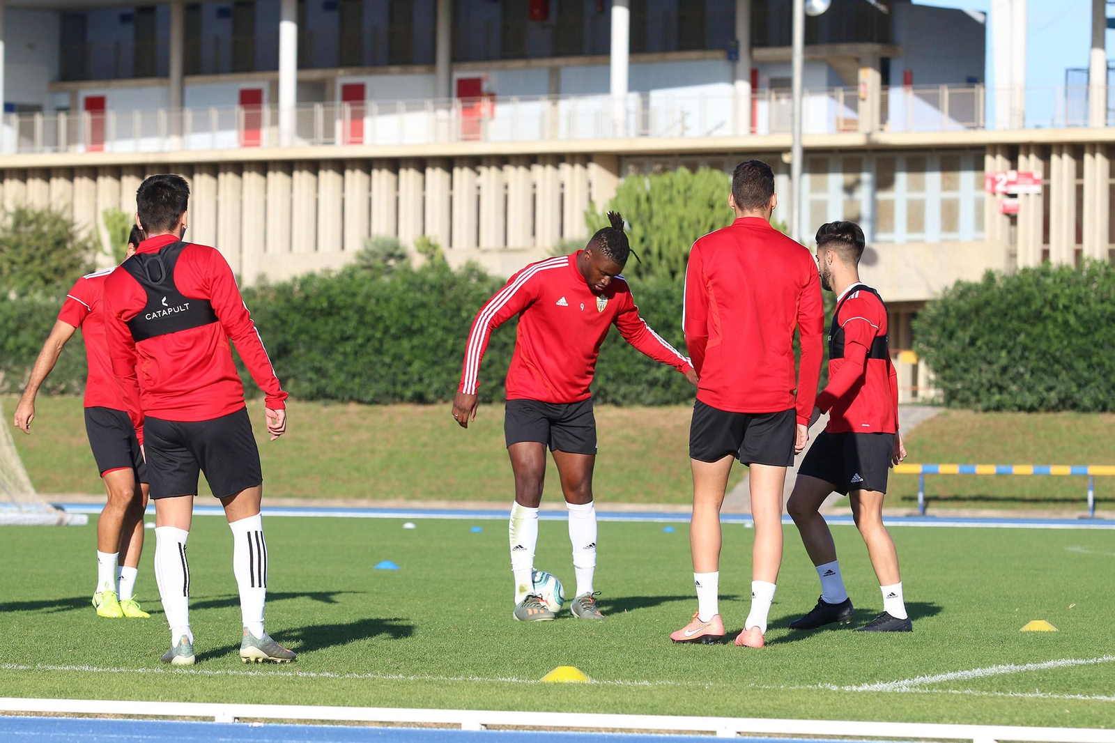 Las imágenes de la llegada de Guti a la UD Almería