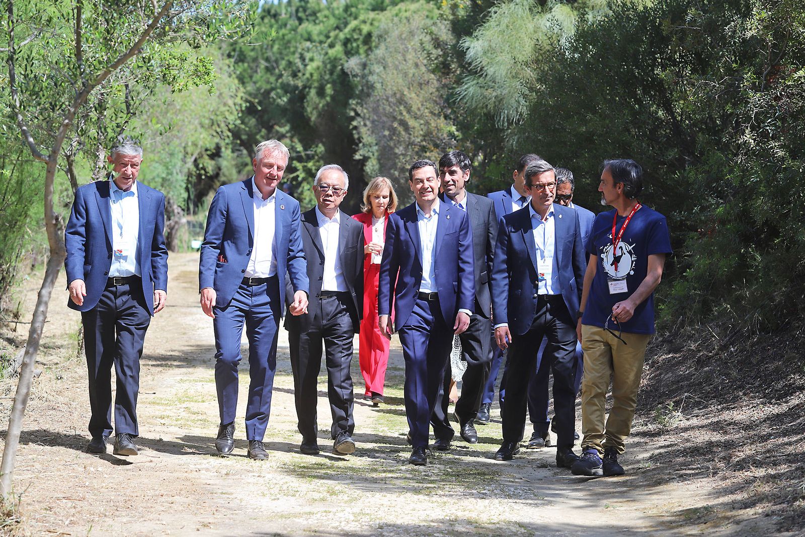 El presidente de la Junta de Andalucía Juanma Moreno visita la Laguna Primera de Palos (Huelva)