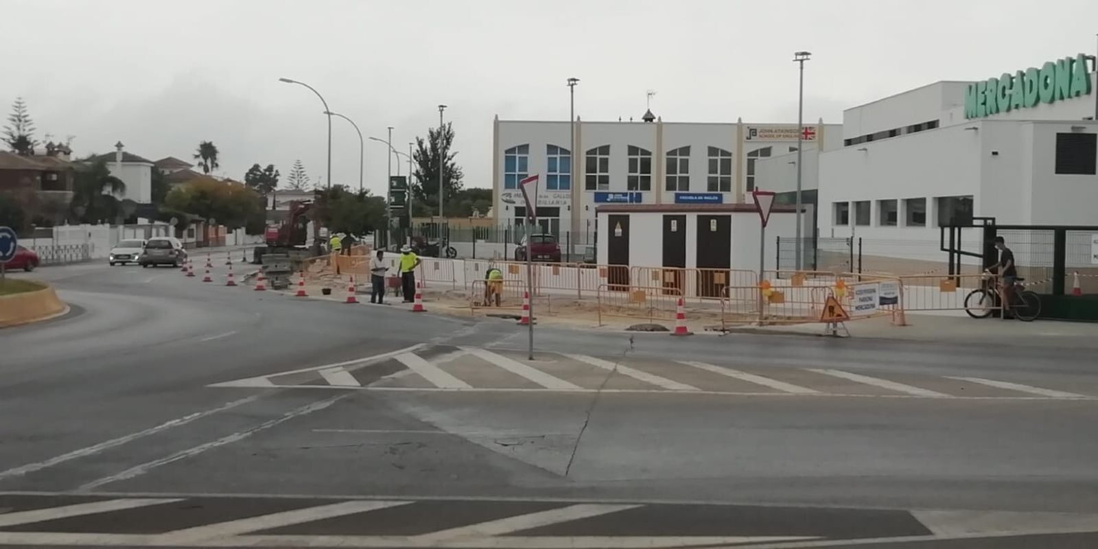 Los trabajos comenzaron hace unos días frente a la rotonda de Salmorejo.